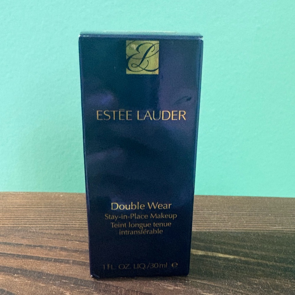 Estée Lauder Foundation Shade 2N2